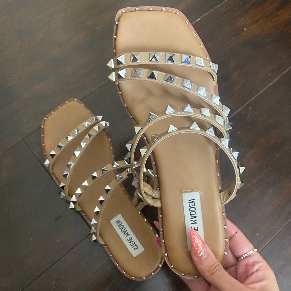steve madden tan studded sandal size 8